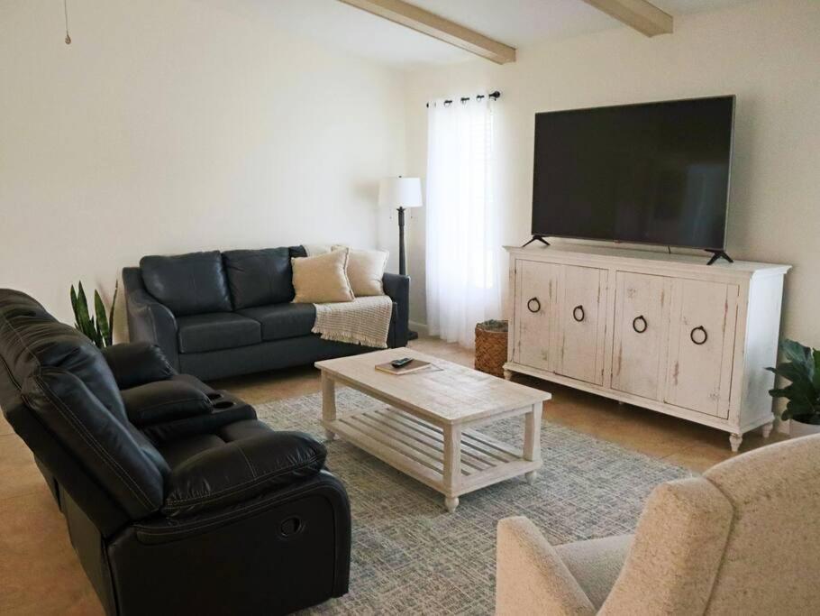 Cozy Retreat, Heated Pool, Water Canal, Bikes,3 Bedroom كيب كورال المظهر الخارجي الصورة