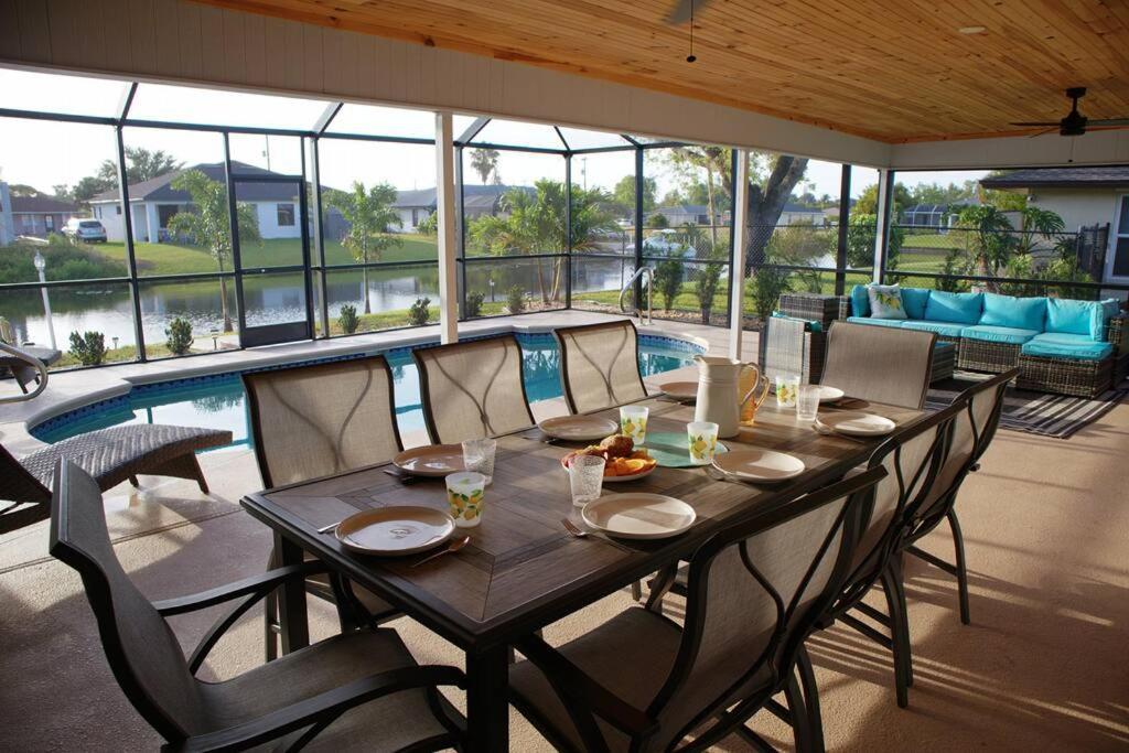 Cozy Retreat, Heated Pool, Water Canal, Bikes,3 Bedroom كيب كورال المظهر الخارجي الصورة