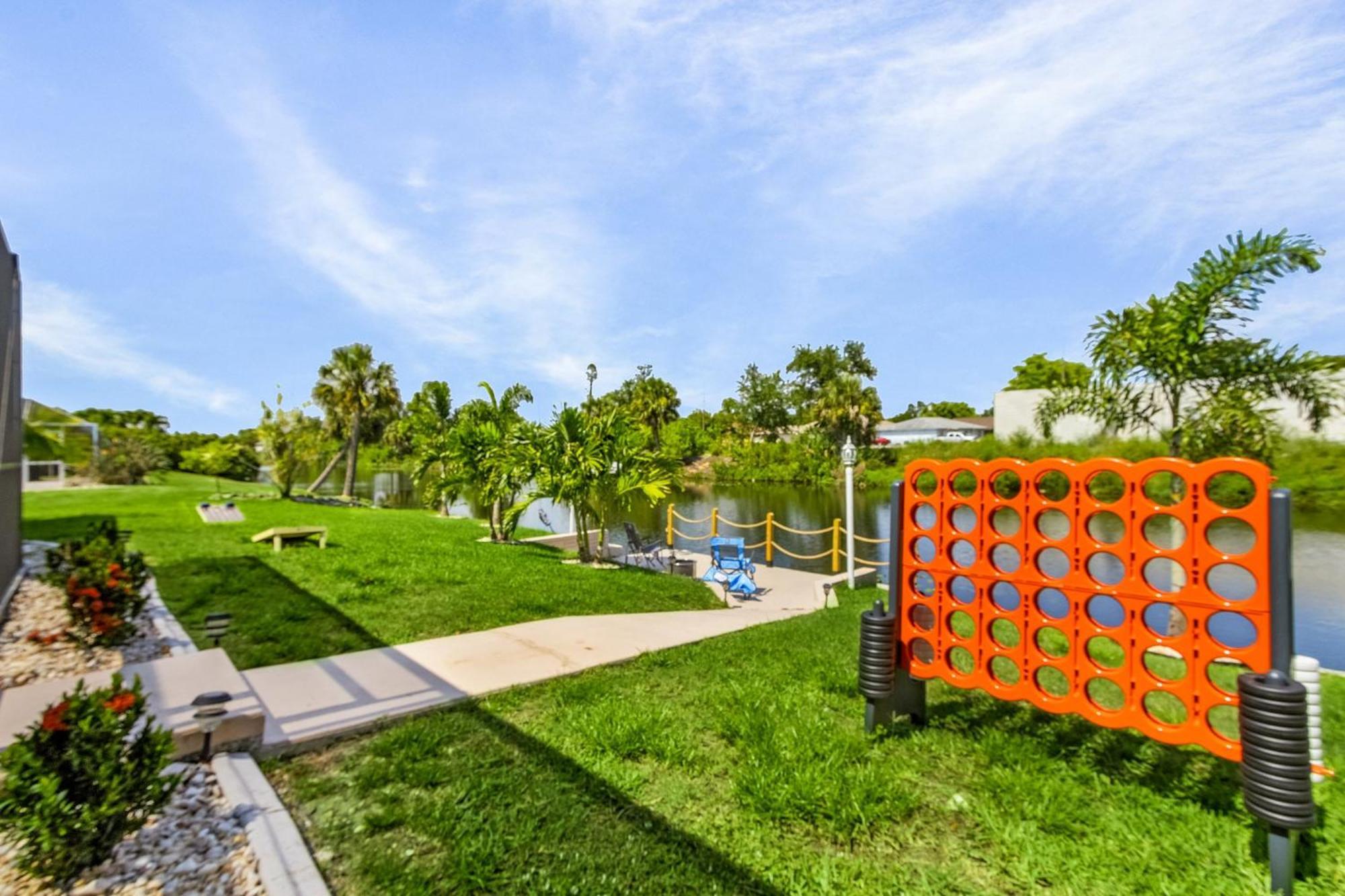 Cozy Retreat, Heated Pool, Water Canal, Bikes,3 Bedroom كيب كورال المظهر الخارجي الصورة
